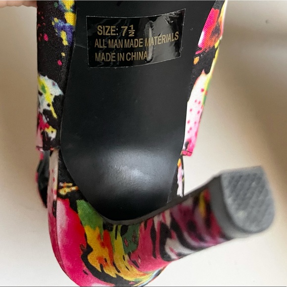 QUPID Floral Print Heels - Picture 7 of 8